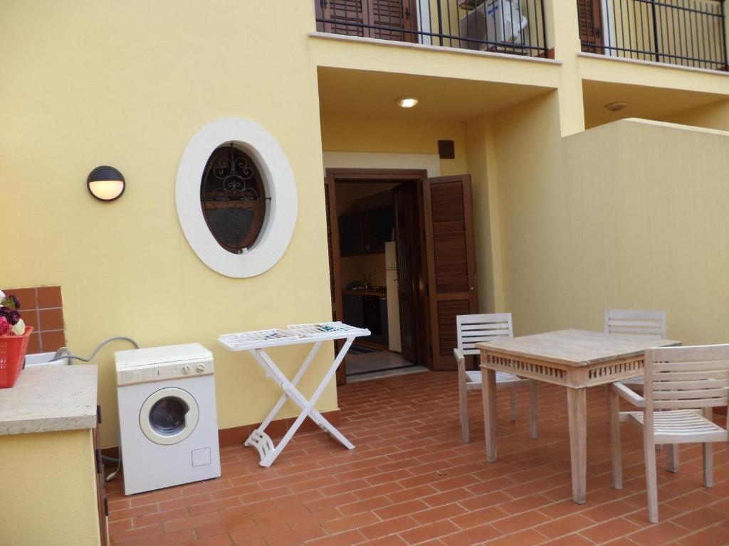 Residence Eneide Valderice Esterno foto