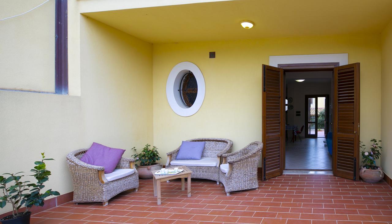 Residence Eneide Valderice Esterno foto
